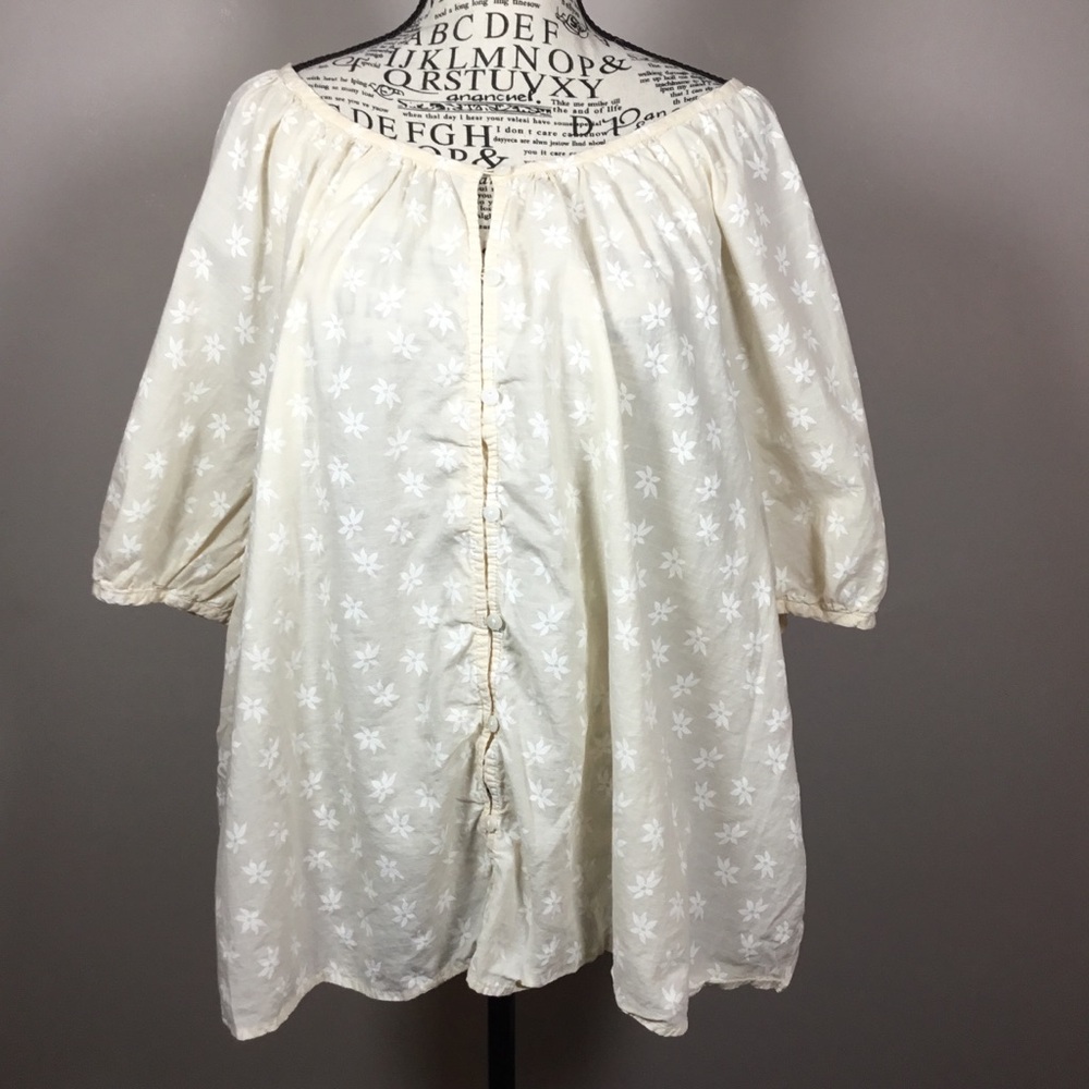 Universal Threads Cream Flower Pattern 100% Cotto… - image 1